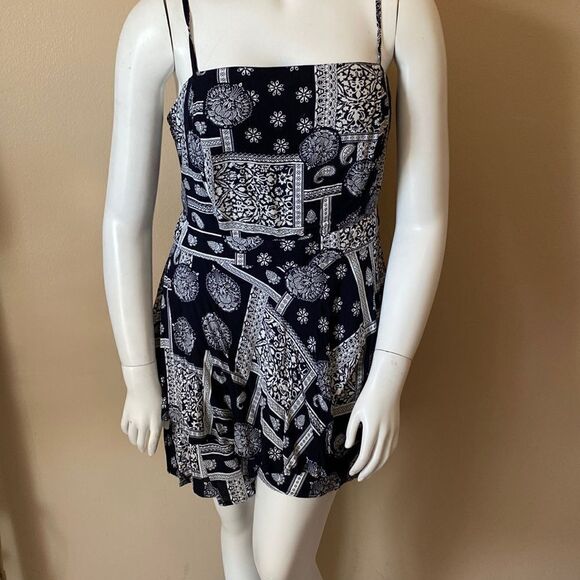 NWT Fashion Nova Paisley Desires Romper - Navy - Picture 5 of 15
